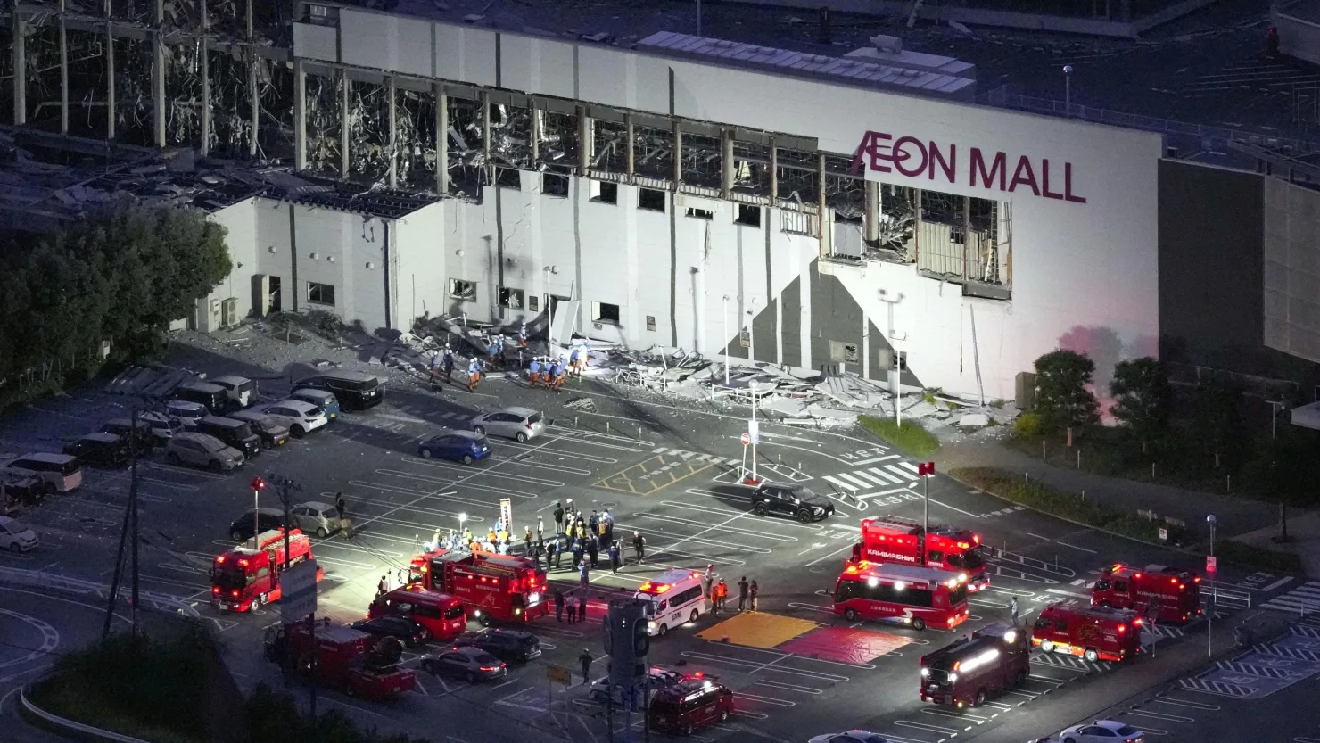 Powerful Quake Hits Southern Japan, Deaths Feared In Shopping Mall Explosion