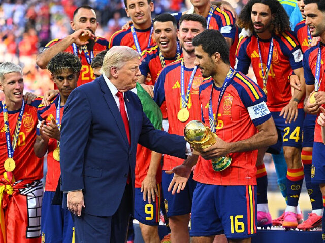Trump Awards Victorious Spain With Medals, Trophy At World Cup