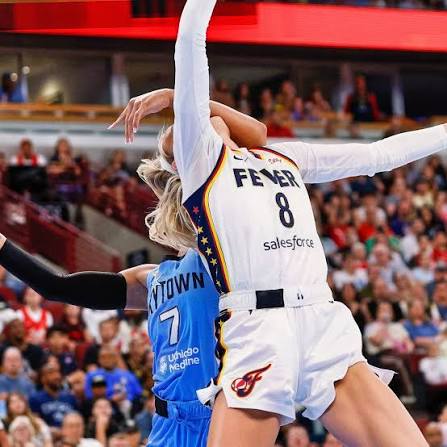 DiJonai Carrington Ejected After Hard Foul Against Sophie Cunningham In Wild Scene