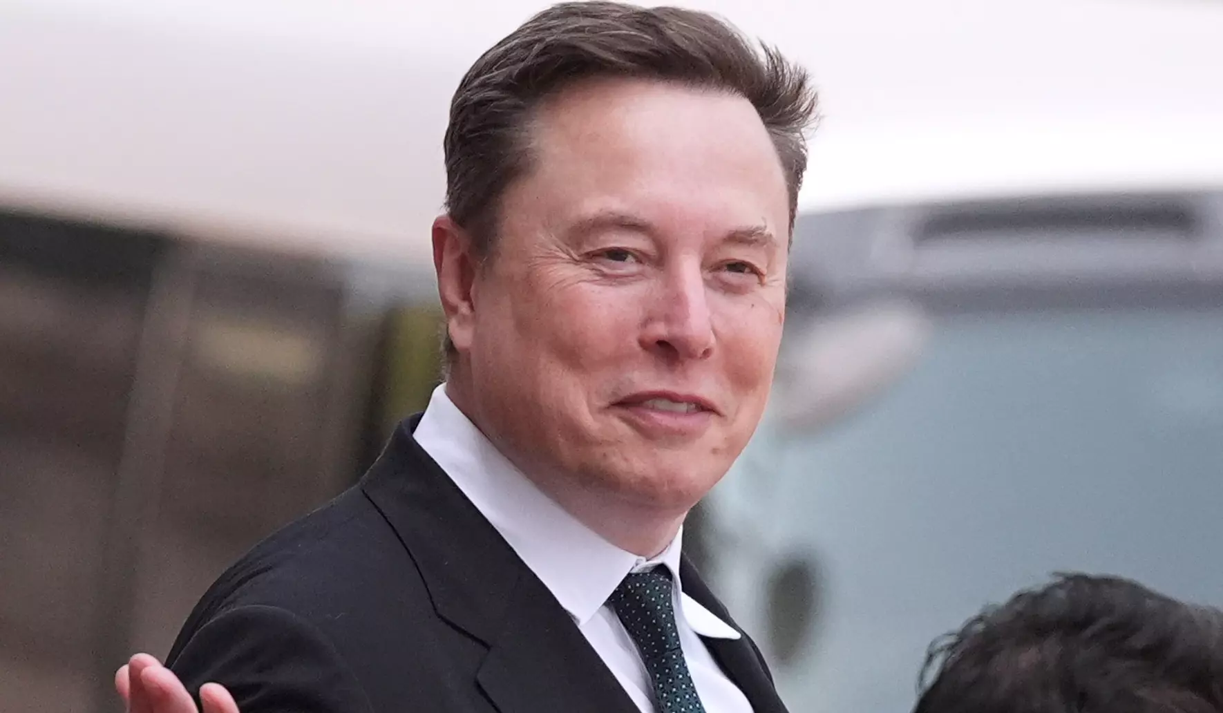 Elon Musk Says He’ll Give A SpaceX Share To Every Child In America Next Year